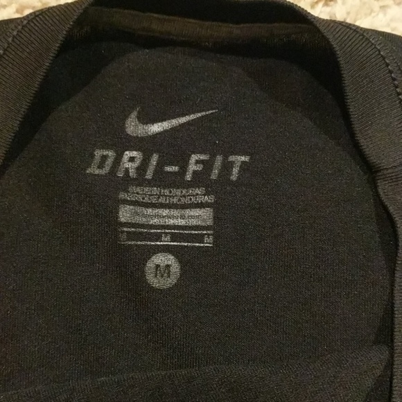 Nike dri fit - Picture 2 of 3